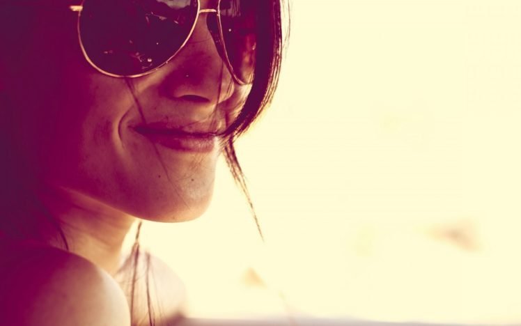 women, Face, Smiling, Sunglasses, Piercing HD Wallpaper Desktop Background