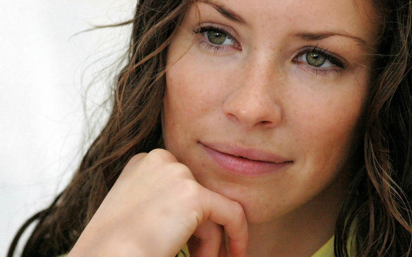 Evangeline Lilly Wallpaper