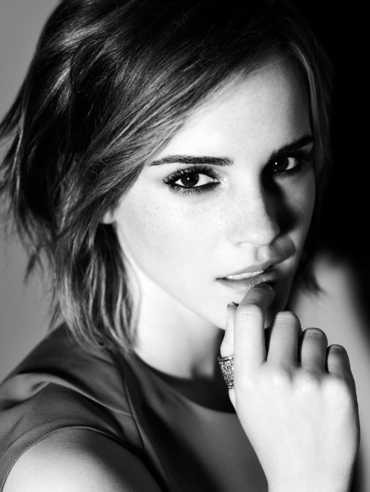 Emma Watson Wallpaper Black And White