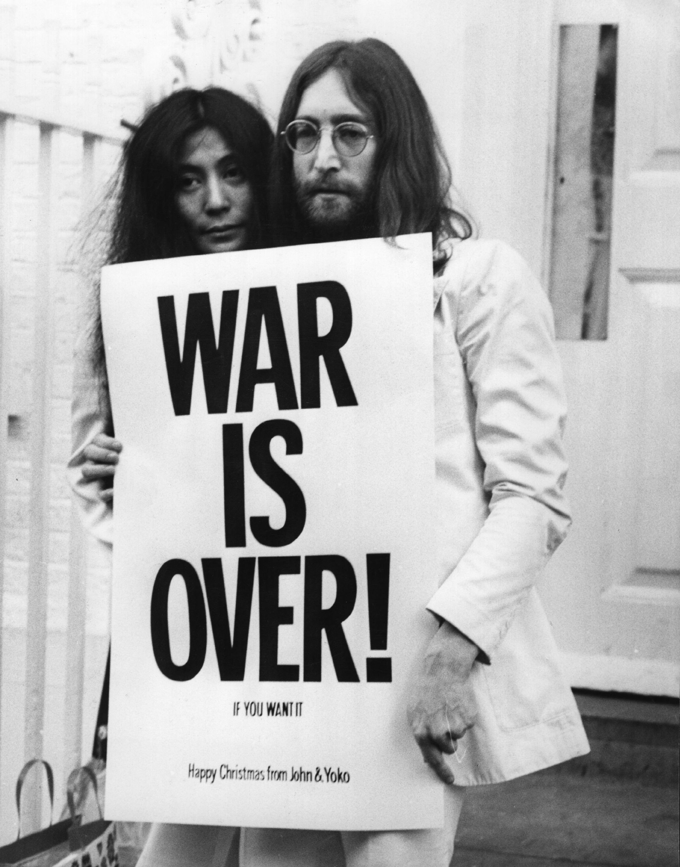 men, Women, Couple, Musicians, Singer, John Lennon, Yoko Ono, Street, Monochrome, Glasses, Long hair, Beards, Peace, Christmas, Poster, Legend, Protestors Wallpaper