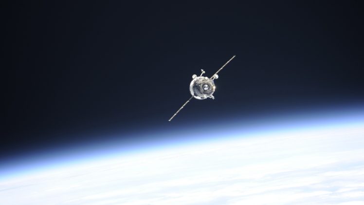 International Space Station, Roscosmos State Corporation, Space, Progress HD Wallpaper Desktop Background