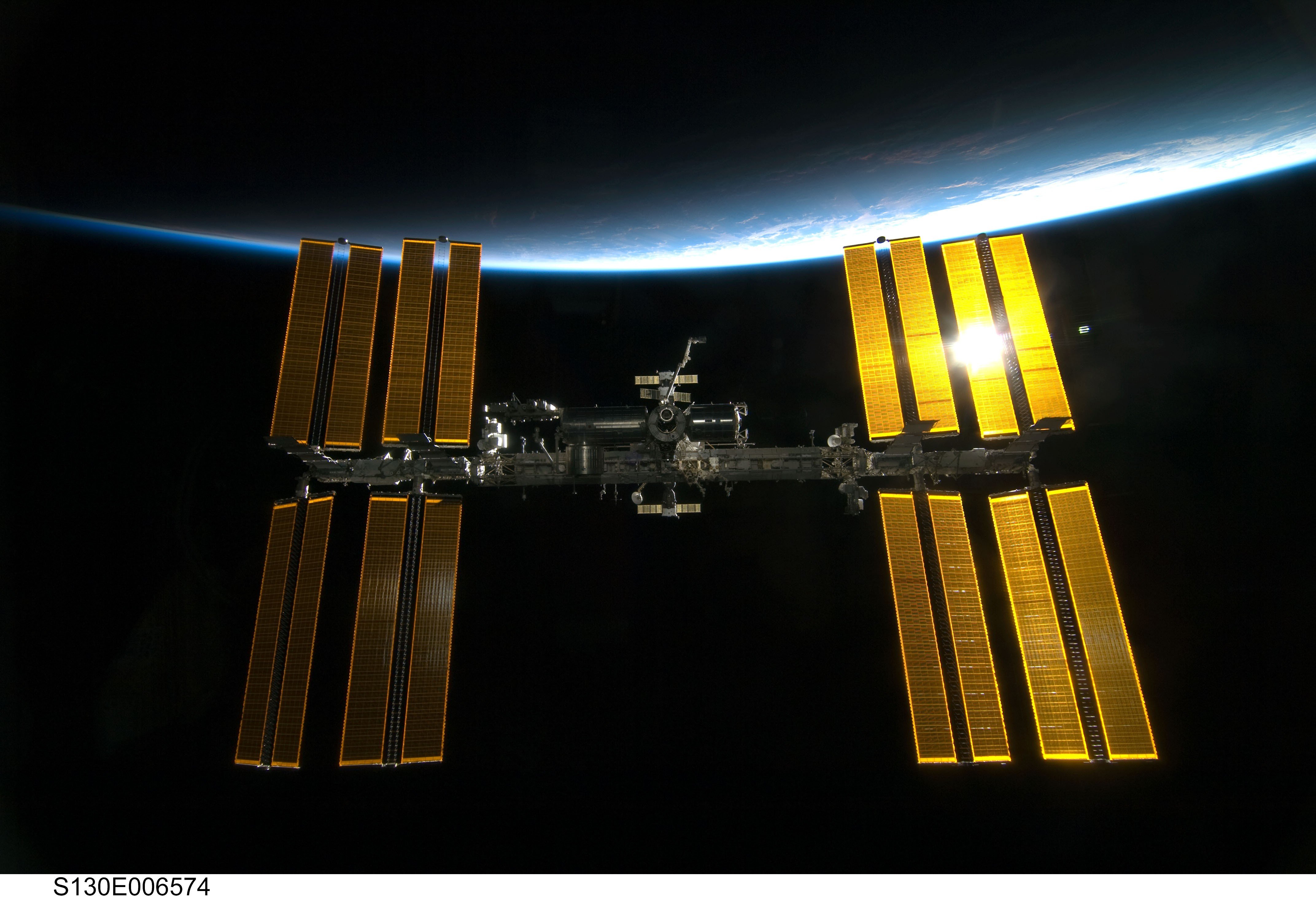 space, Space station Wallpaper