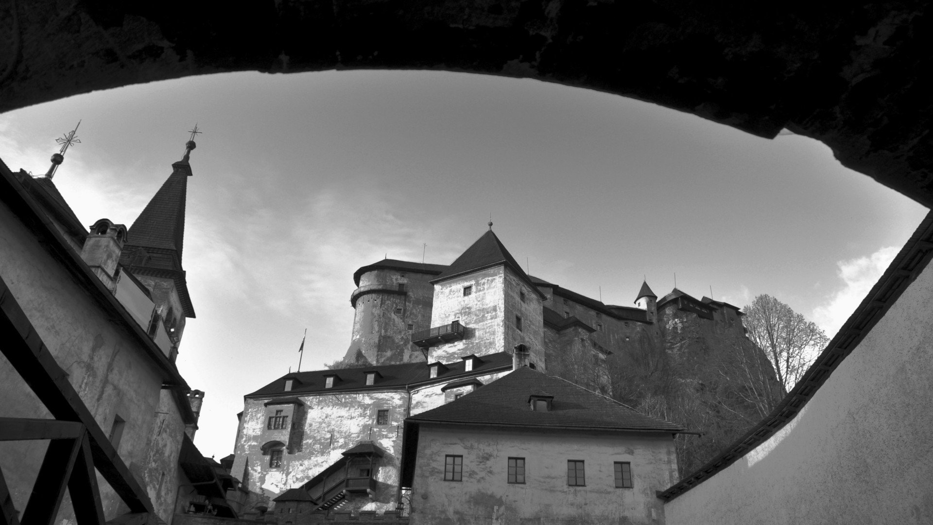 architecture, Castle, Ancient, Tower, Slovakia, Monochrome, Clouds, Arch Wallpaper