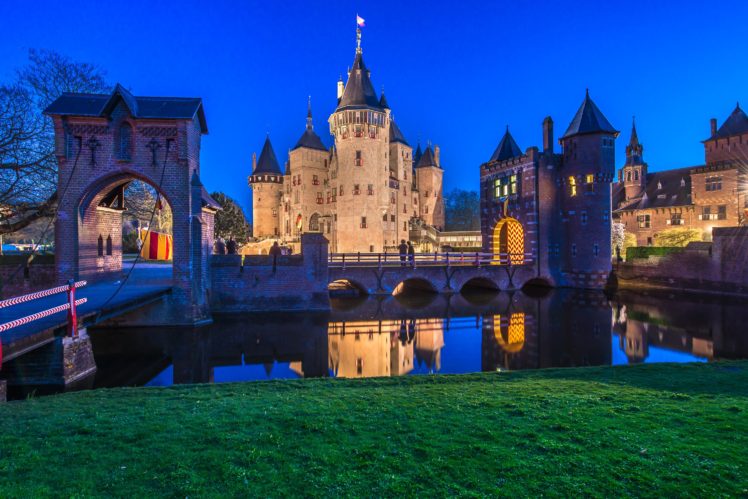 architecture, Castle, Ancient, Tower, Grass, Netherlands, Bridge, Evening, Lights, Arch, Water, Reflection HD Wallpaper Desktop Background