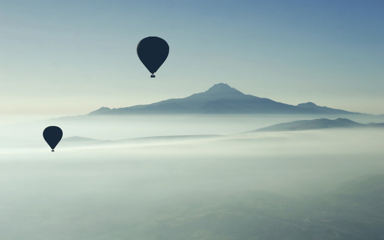 balloon, Hot air balloons, Mist, Mountains, Sky Wallpaper