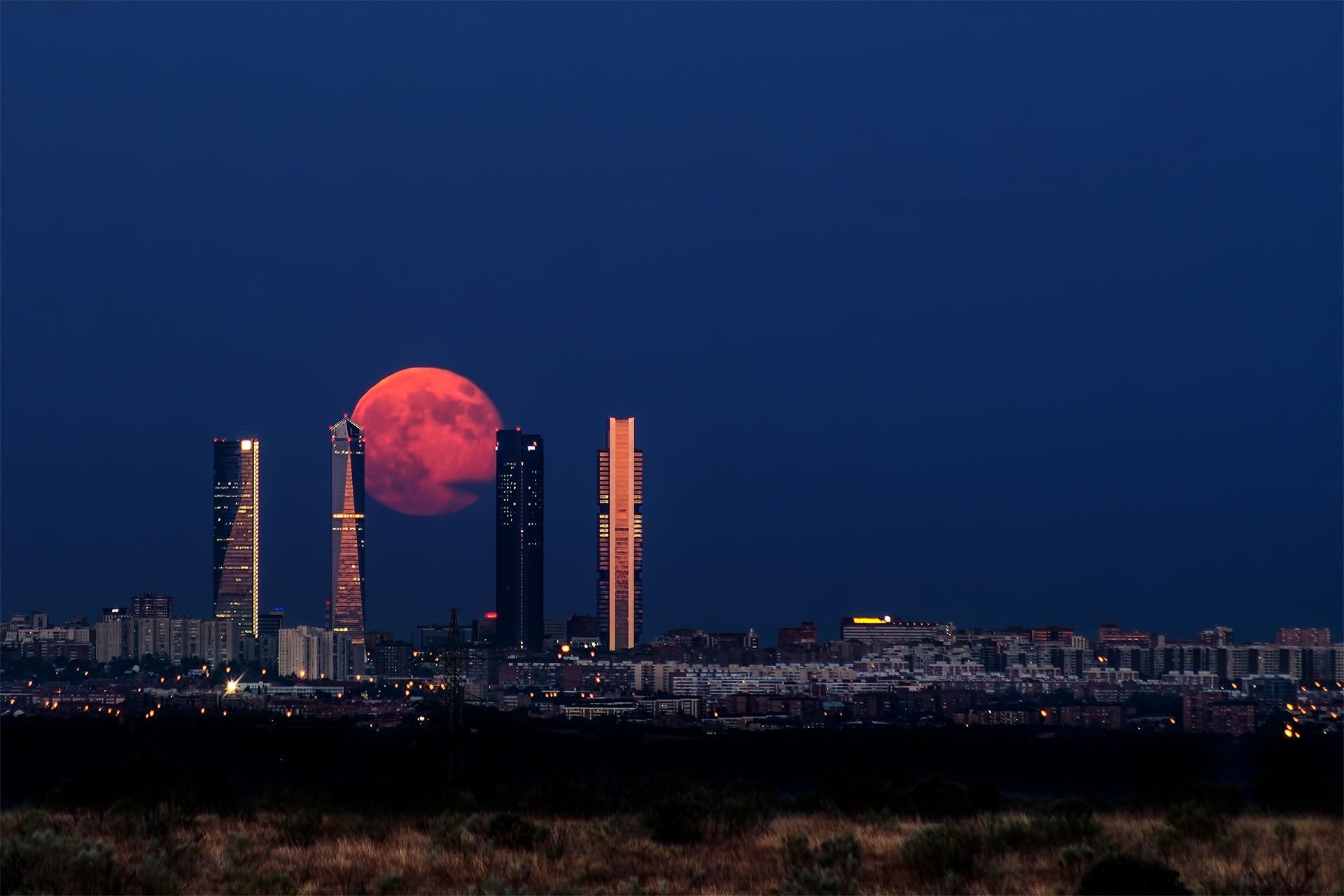 skyscraper, Moon, Madrid Wallpaper