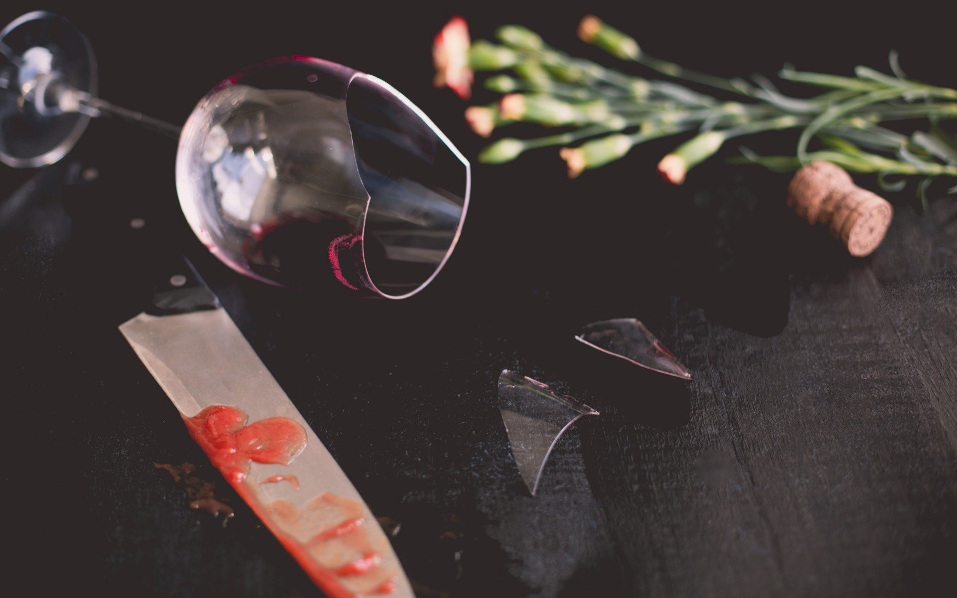 flowers, Knives, Drinking glass, Broken glass, Ketchup Wallpaper