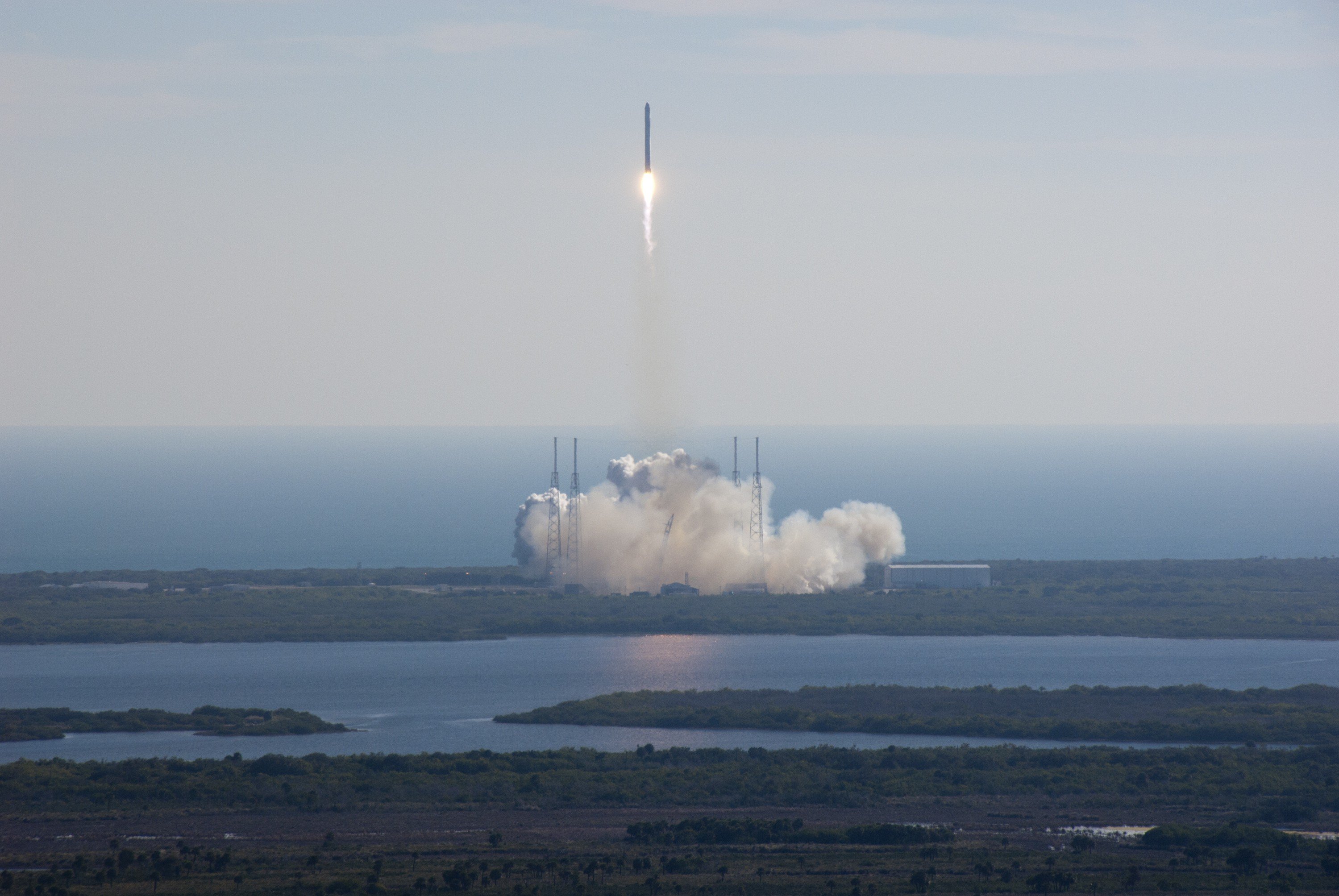 launching, Launch pads, SpaceX, Falcon 9 Wallpaper