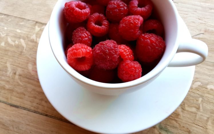 food, Cup, Raspberries HD Wallpaper Desktop Background