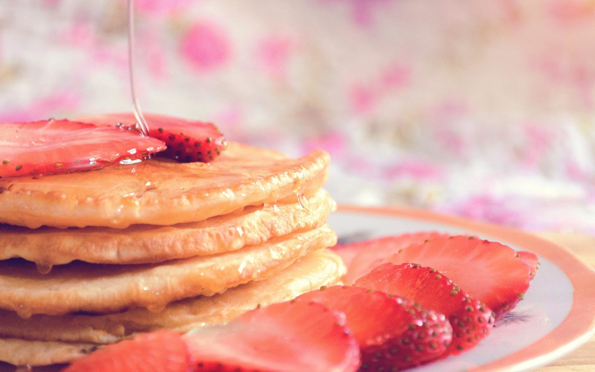 food, Pancakes, Sweets, Strawberries Wallpaper