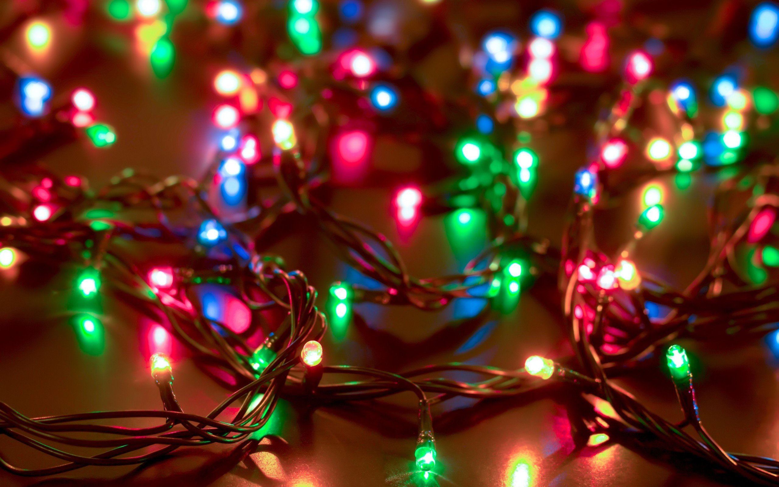 New Year, Snow, Lights, Wires, Depth of field Wallpaper