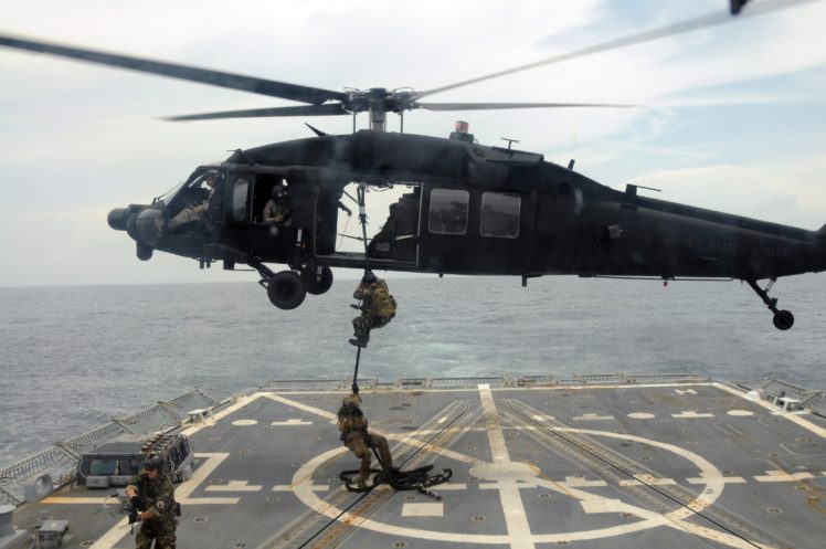 soldier, Sikorsky UH 60 Black Hawk, Sea, Military, Vehicle HD Wallpaper Desktop Background