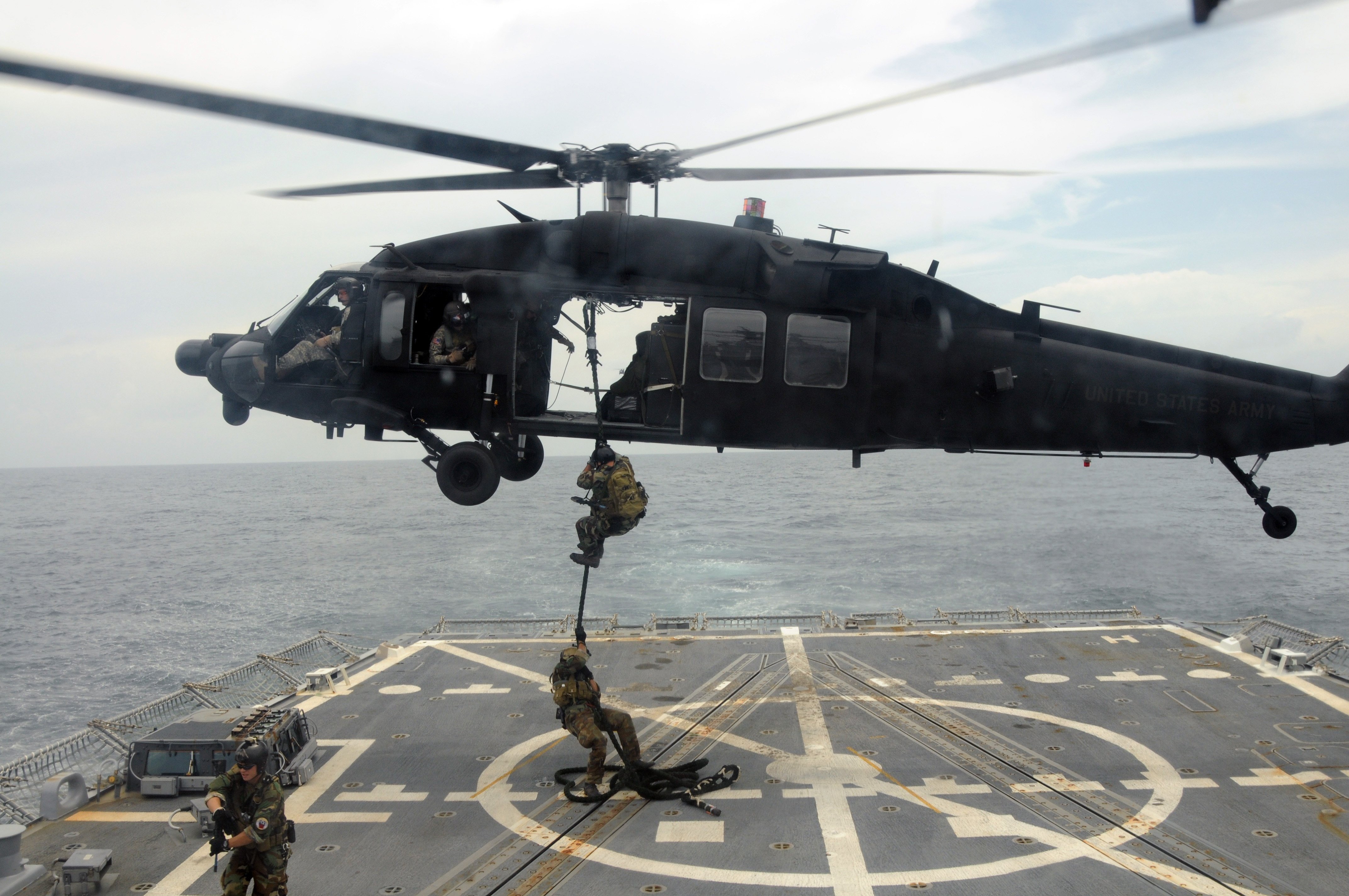 soldier, Sikorsky UH 60 Black Hawk, Sea, Military, Vehicle Wallpaper