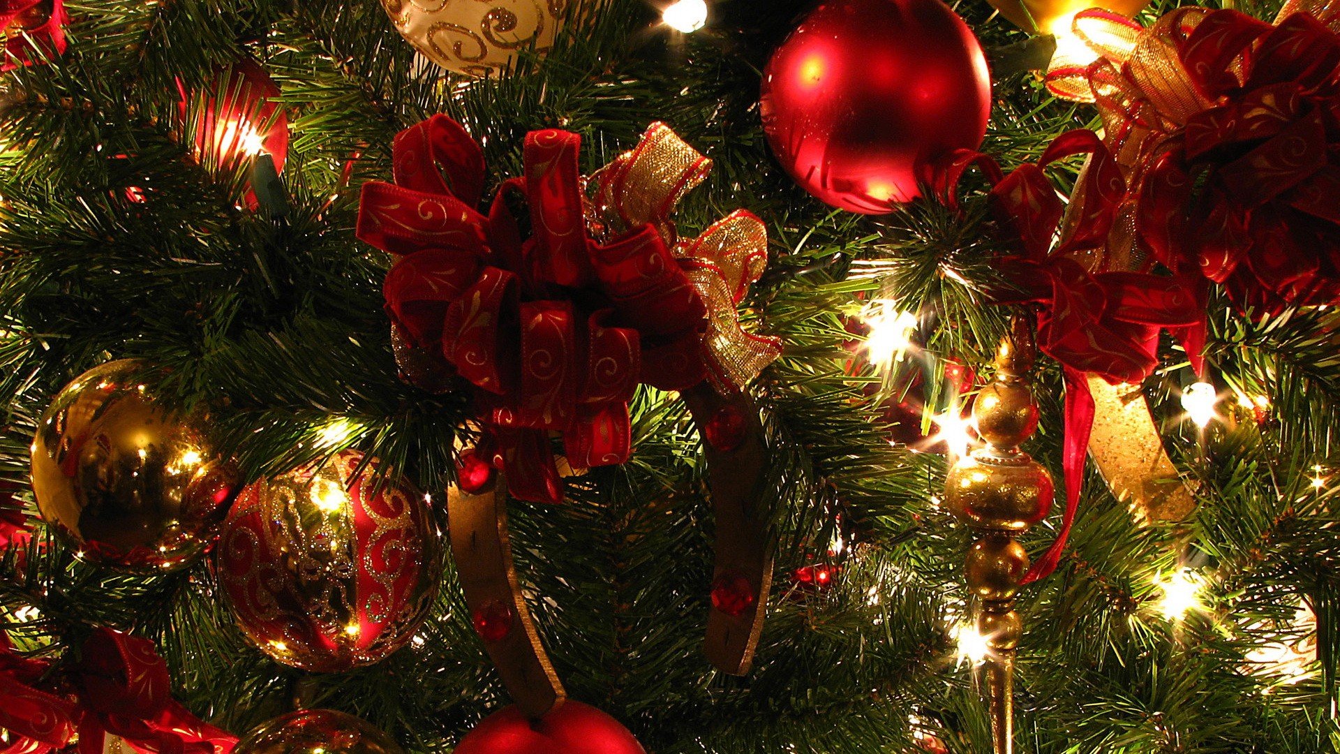 Christmas, Holiday, Christmas ornaments Wallpaper