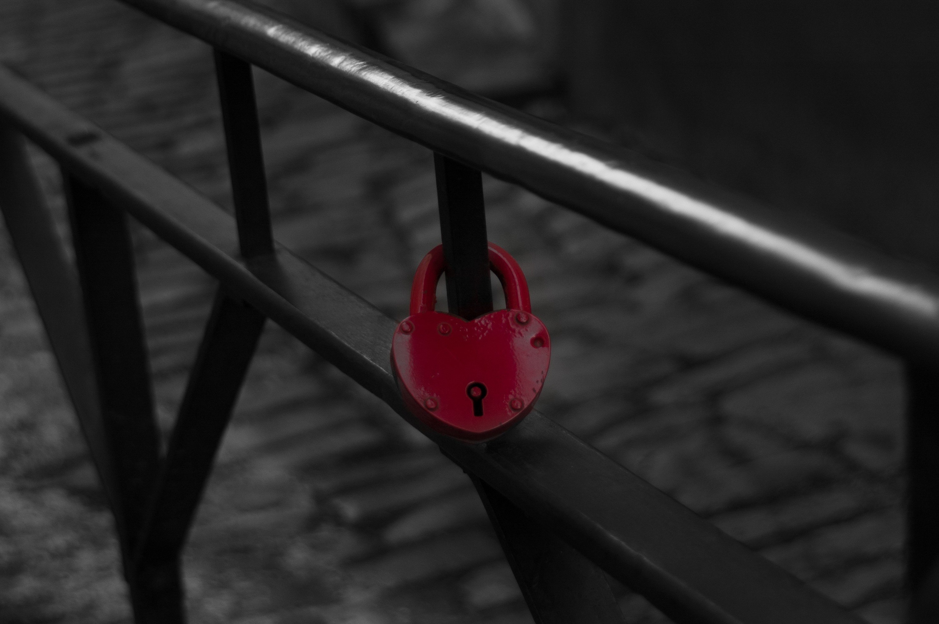heart, Red, Lock, Selective coloring Wallpaper