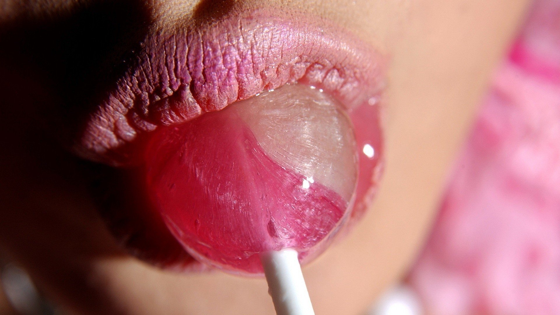 lips, Women, Juicy lips, Lollipop, Closeup, Innuendo Wallpaper