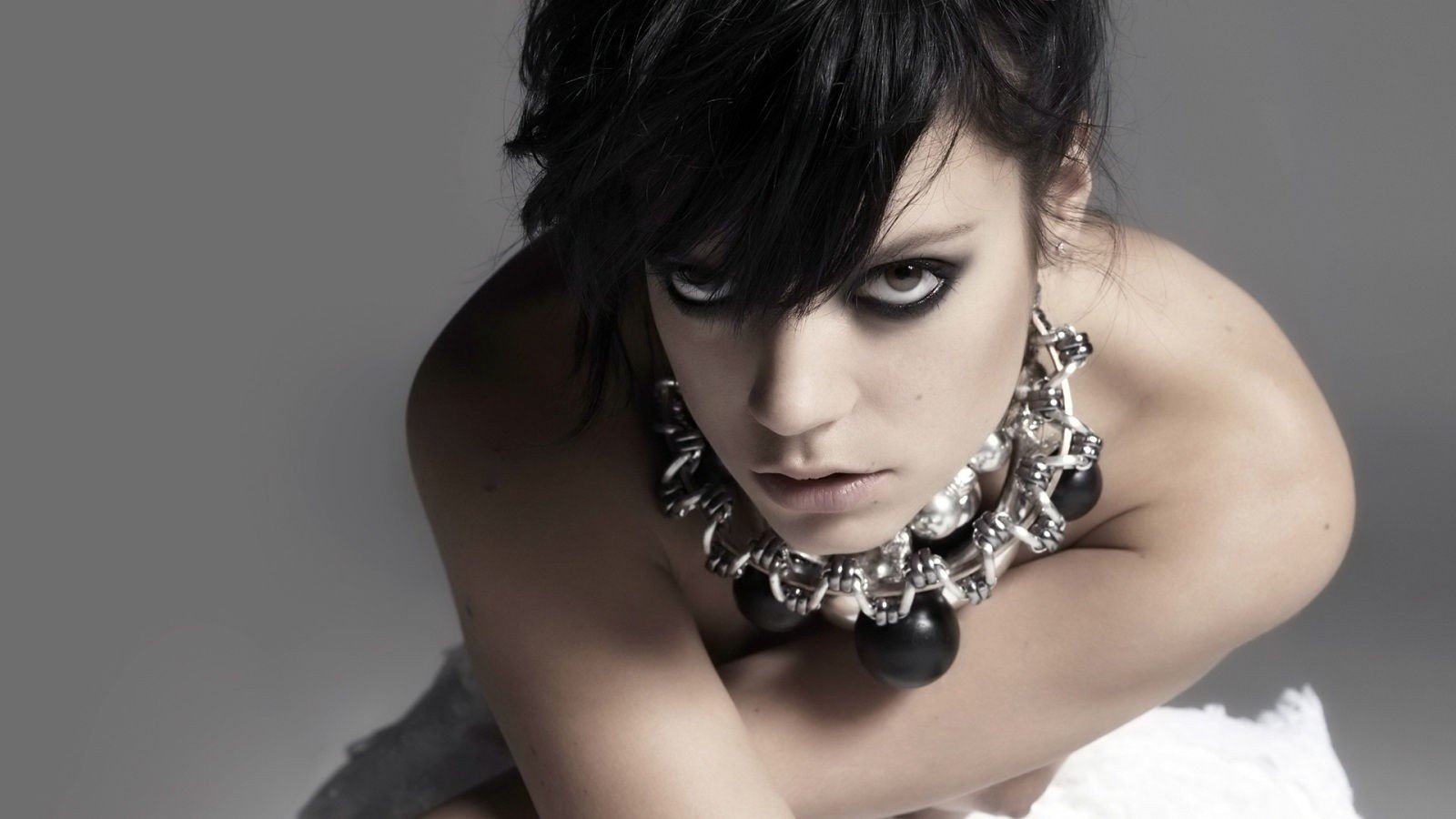 Lily Allen Hd Wallpapers Desktop And Mobile Images And Photos