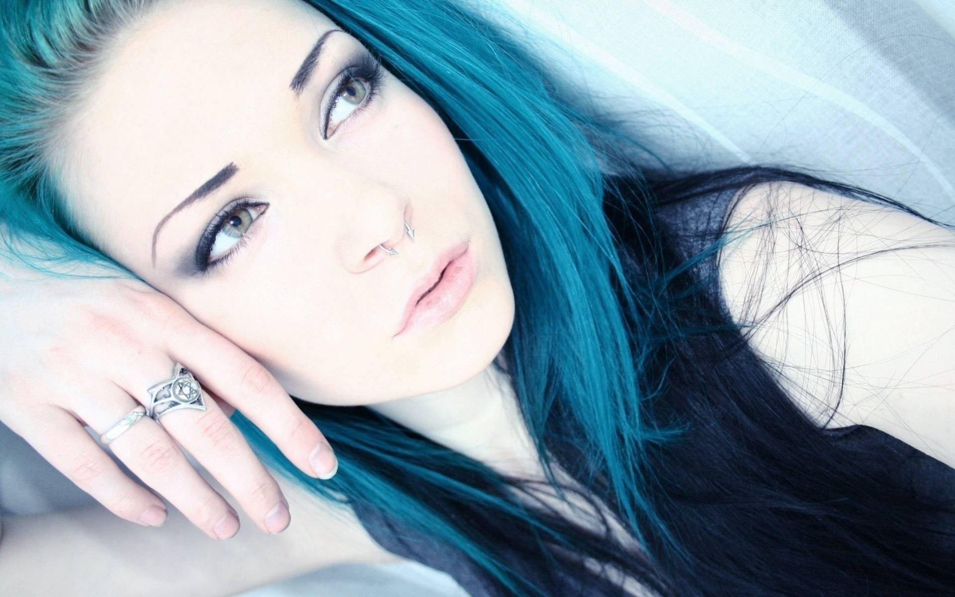 blue hair, Women, Rings, Face, Brunette, Green eyes, Piercing Wallpaper