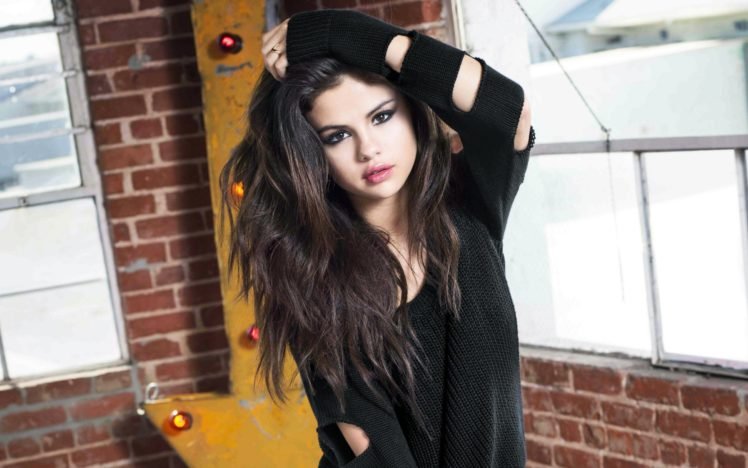 Selena Gomez HD Wallpaper Desktop Background