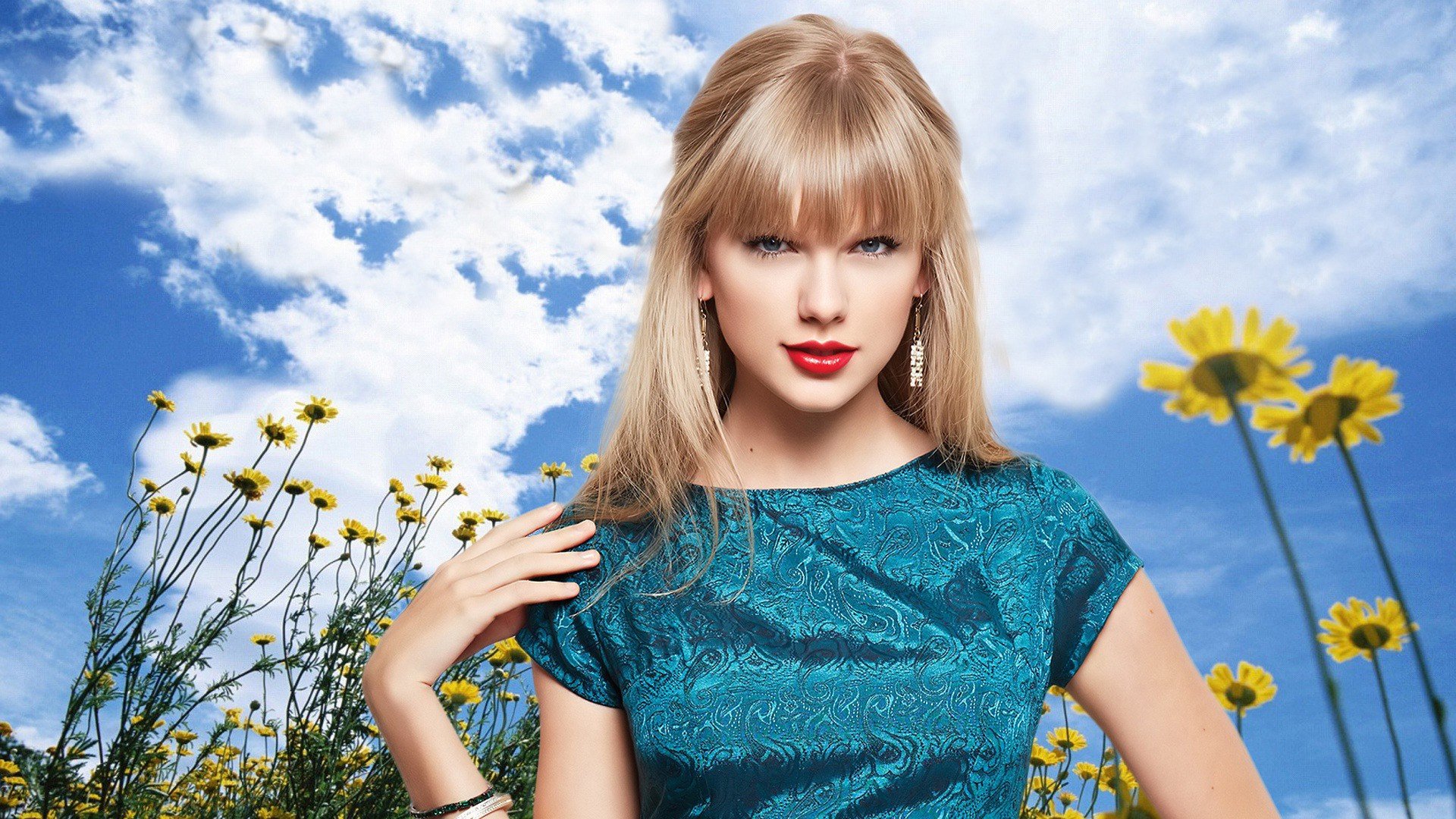 Taylor Swift in Yellow 4K Wallpaper | HD Wallpapers