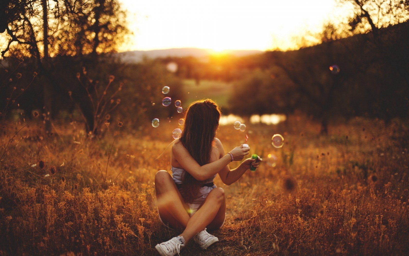 women outdoors, Bubbles, Sunset Wallpaper