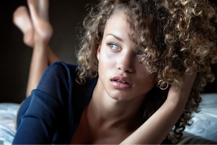 Stephanie Bertram Rose, Women, Brunette, Model, Curly hair, Green eyes HD Wallpaper Desktop Background
