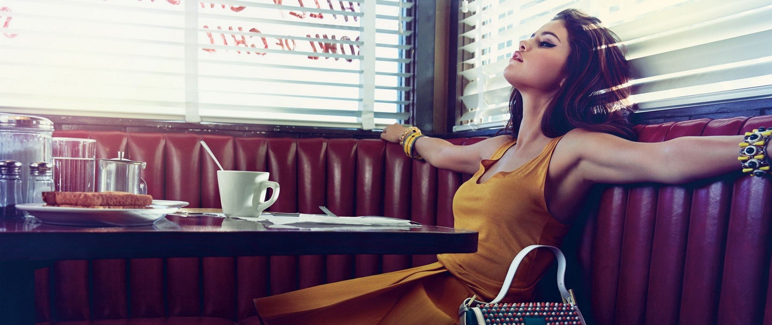 Selena Gomez, Actress, Armpits Wallpaper