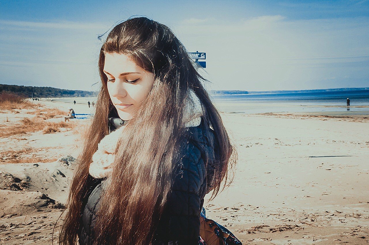 model, Russian women, Latvia, Brunette, Long hair, Dark hair, Beach, Sea Wallpaper