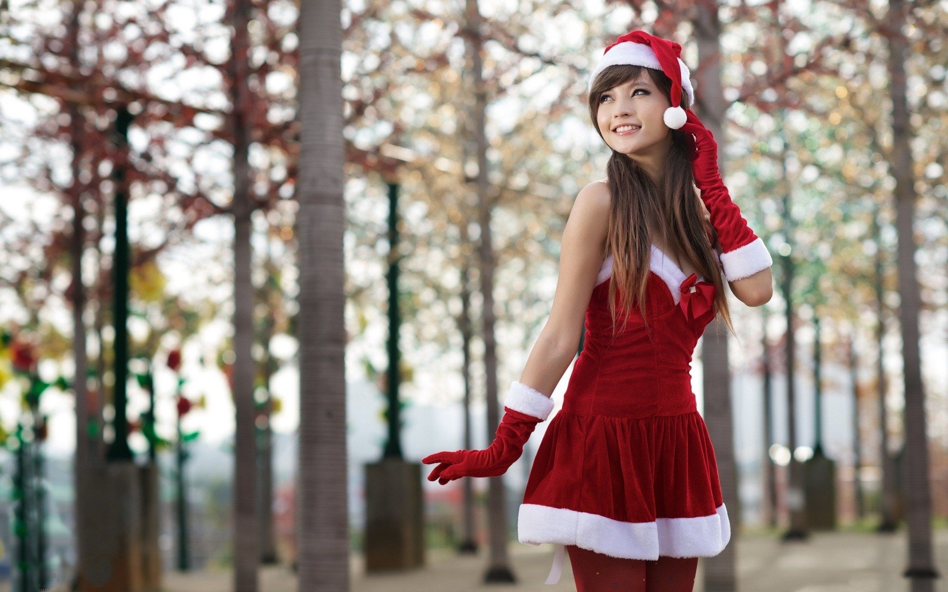 women, Asian, Long hair, Auburn hair, Santa, Santa costume, Christmas, Agnes Lim Wallpaper