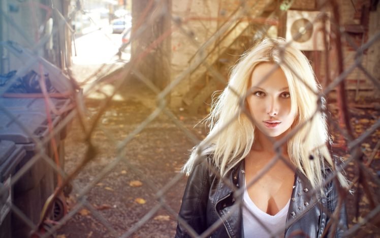 women, Blonde, Leather jackets HD Wallpaper Desktop Background