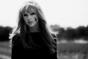 Satan, Photo manipulation, Taylor Swift