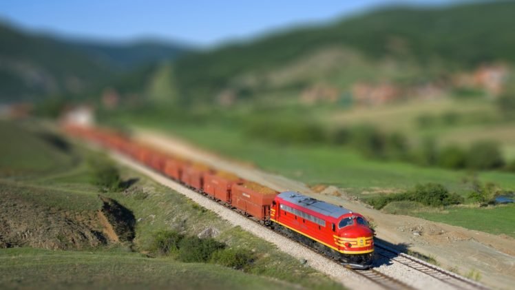 train, Blurred, Tilt shift, Diesel locomotives HD Wallpaper Desktop Background