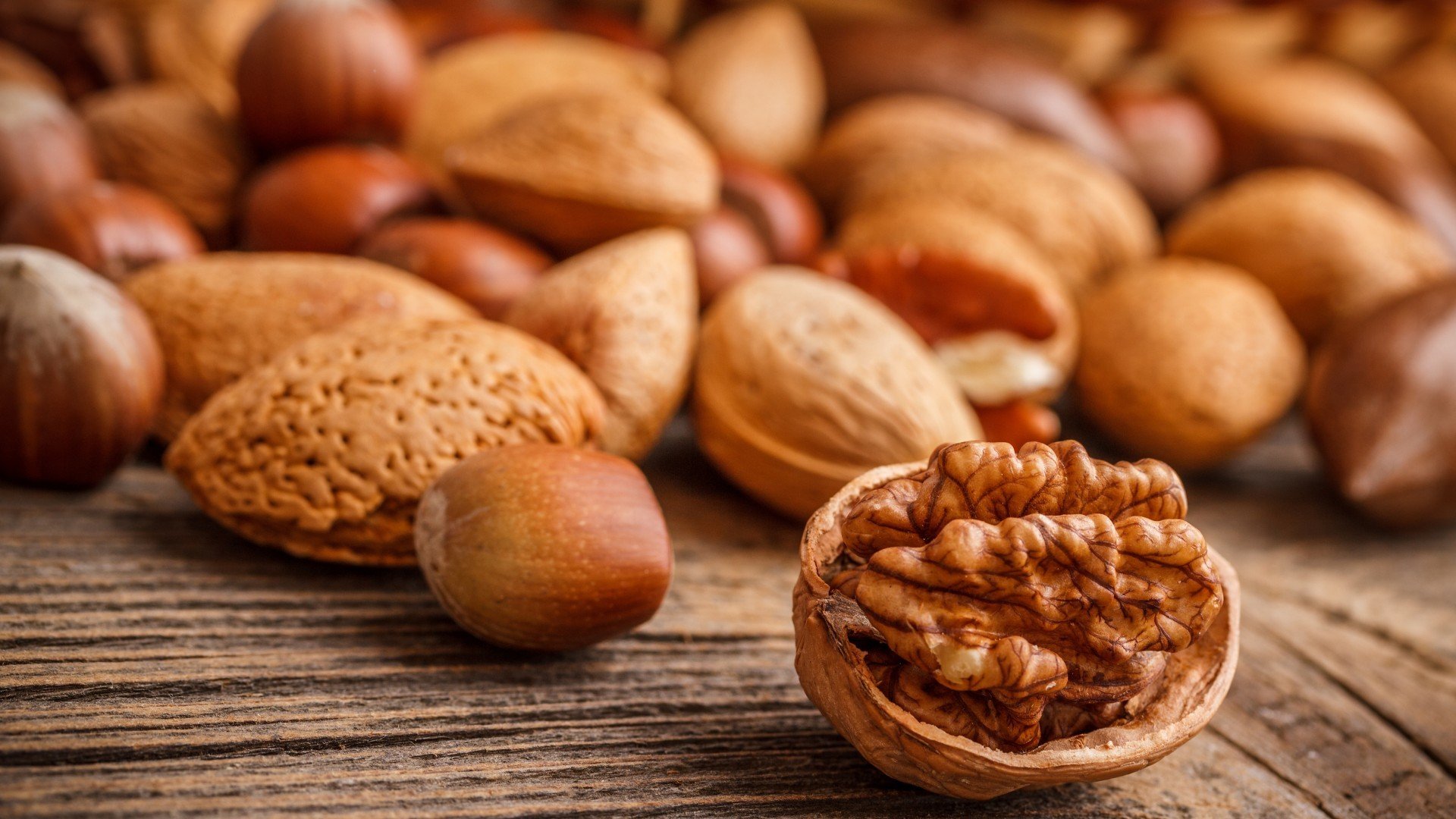 nuts, Closeup, Food, Wooden surface Wallpaper