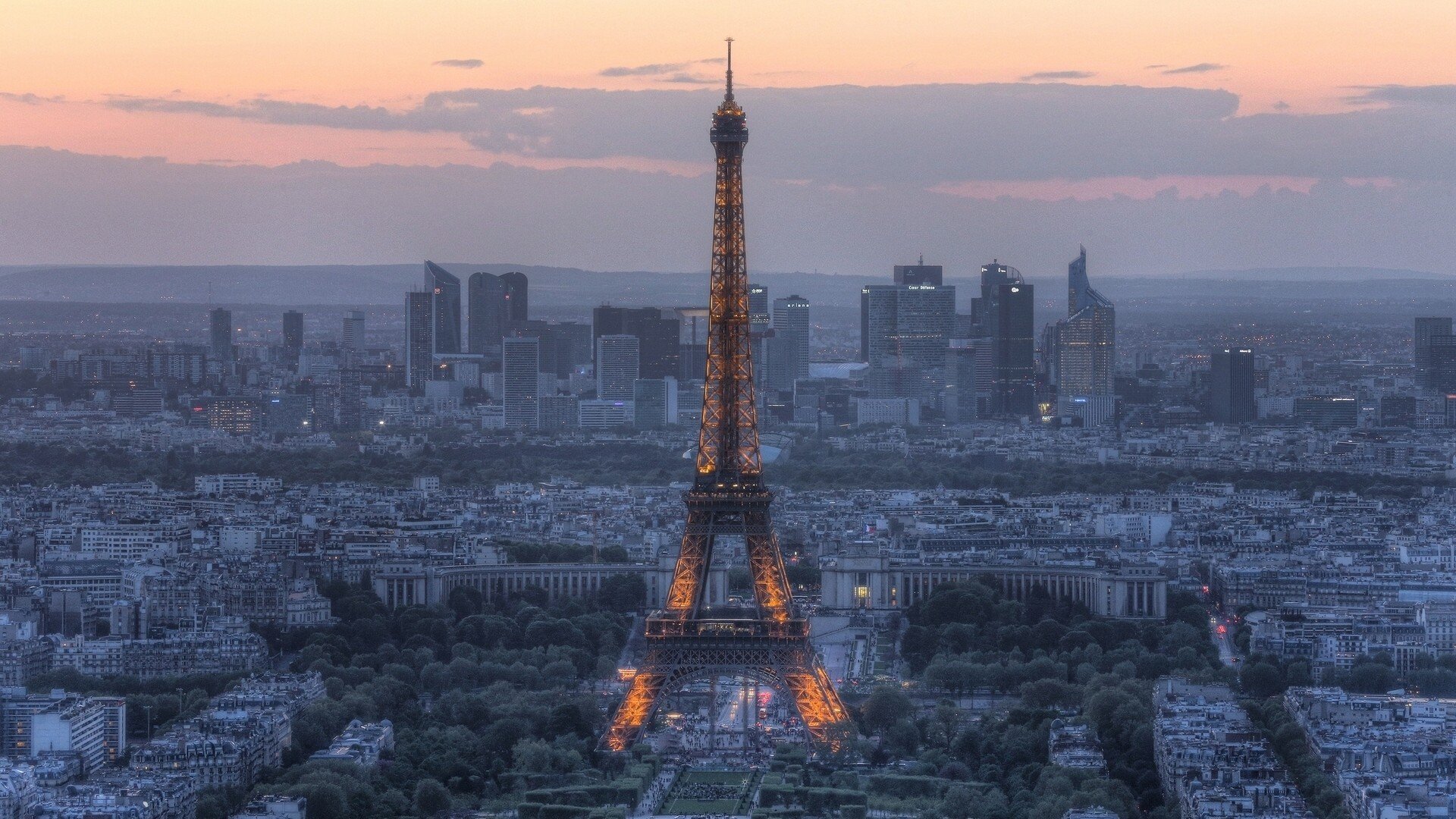 Paris, Eiffel Tower Wallpaper