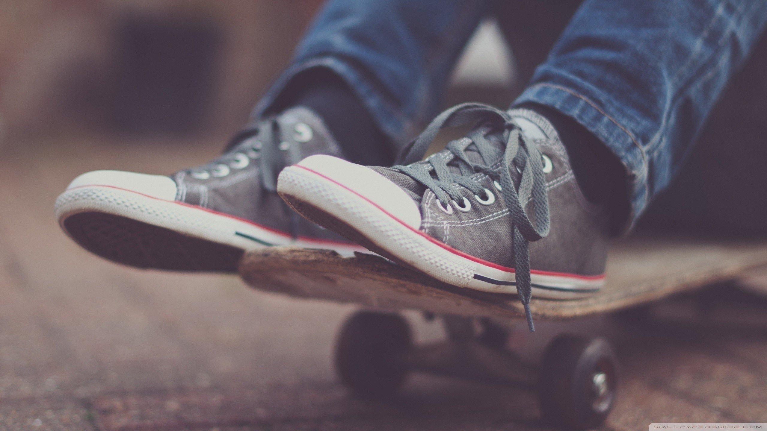 skateboard, Shoes, Jeans, Blurred Wallpaper
