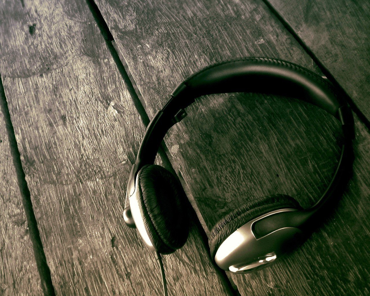 headphones Wallpaper