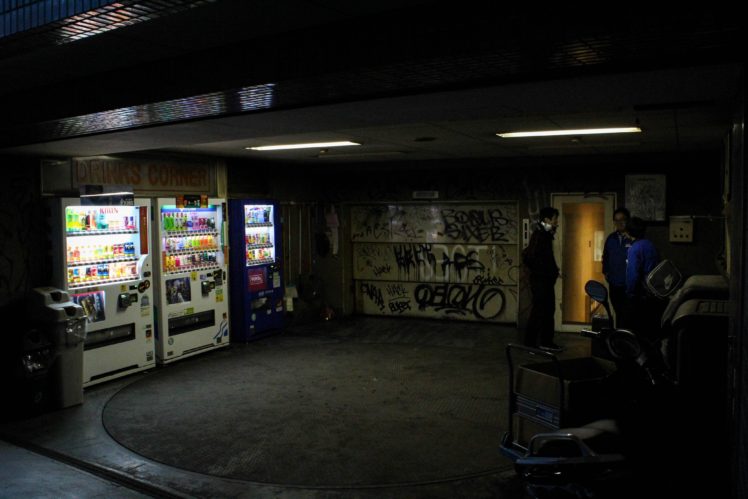 garages, Graffiti HD Wallpaper Desktop Background