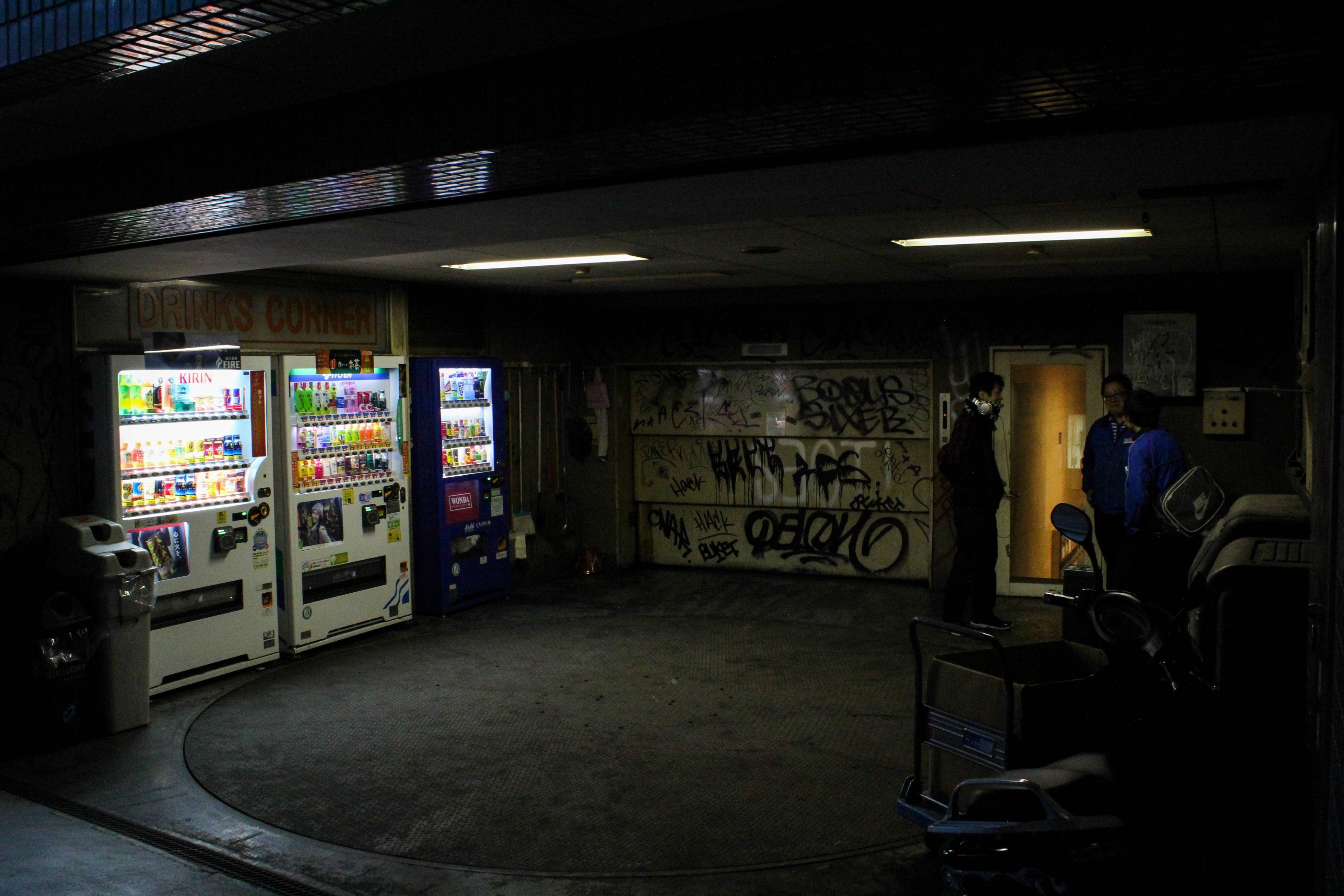 garages, Graffiti Wallpaper