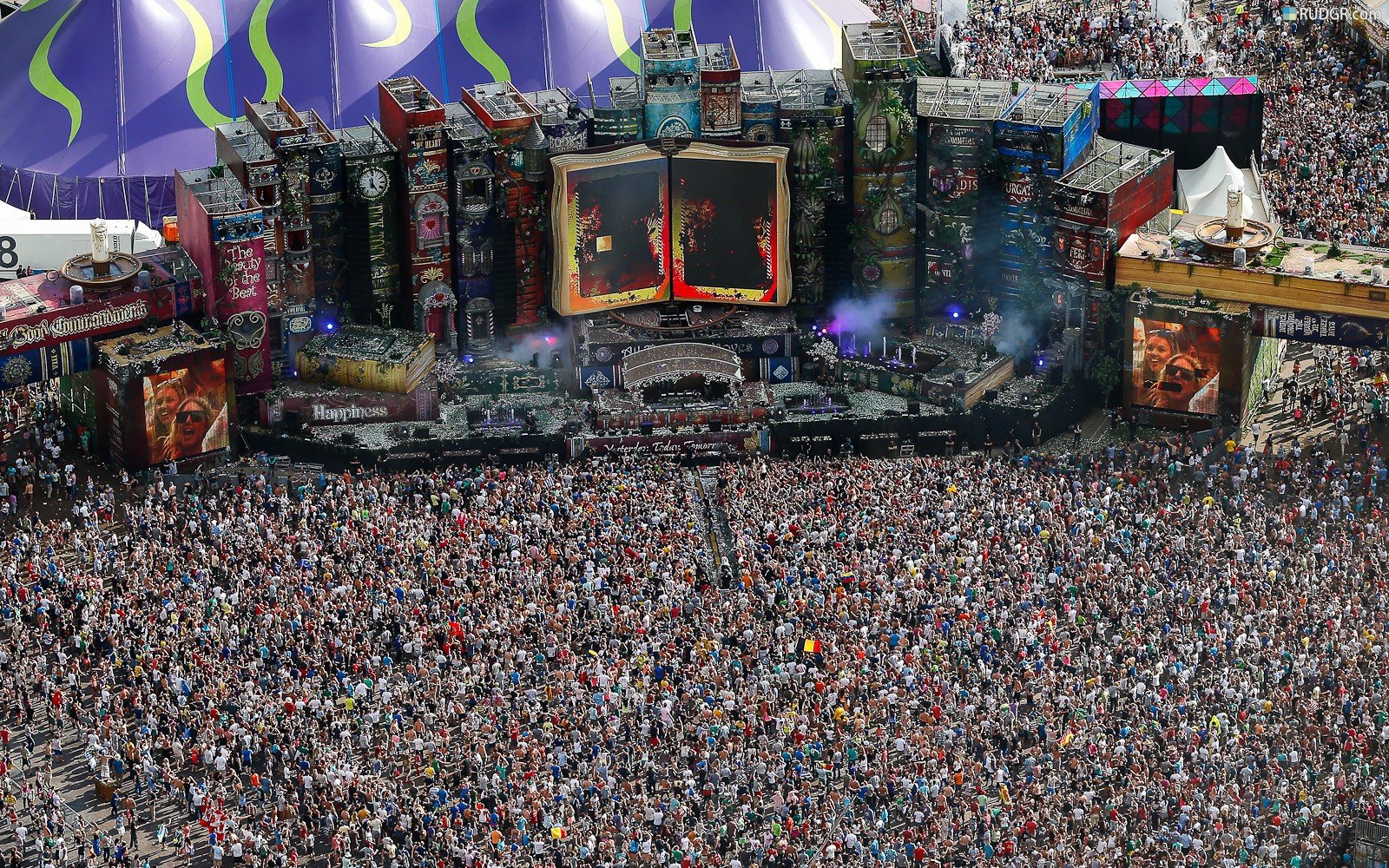 concerts, Music festival, Tomorrowland, Crowds Wallpaper