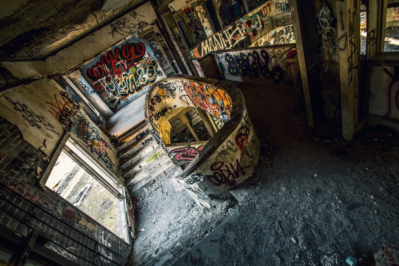 urban exploration, Graffiti, Indoors Wallpaper