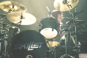 Jen Ledger, Skillet (band), Drummer, Hard rock