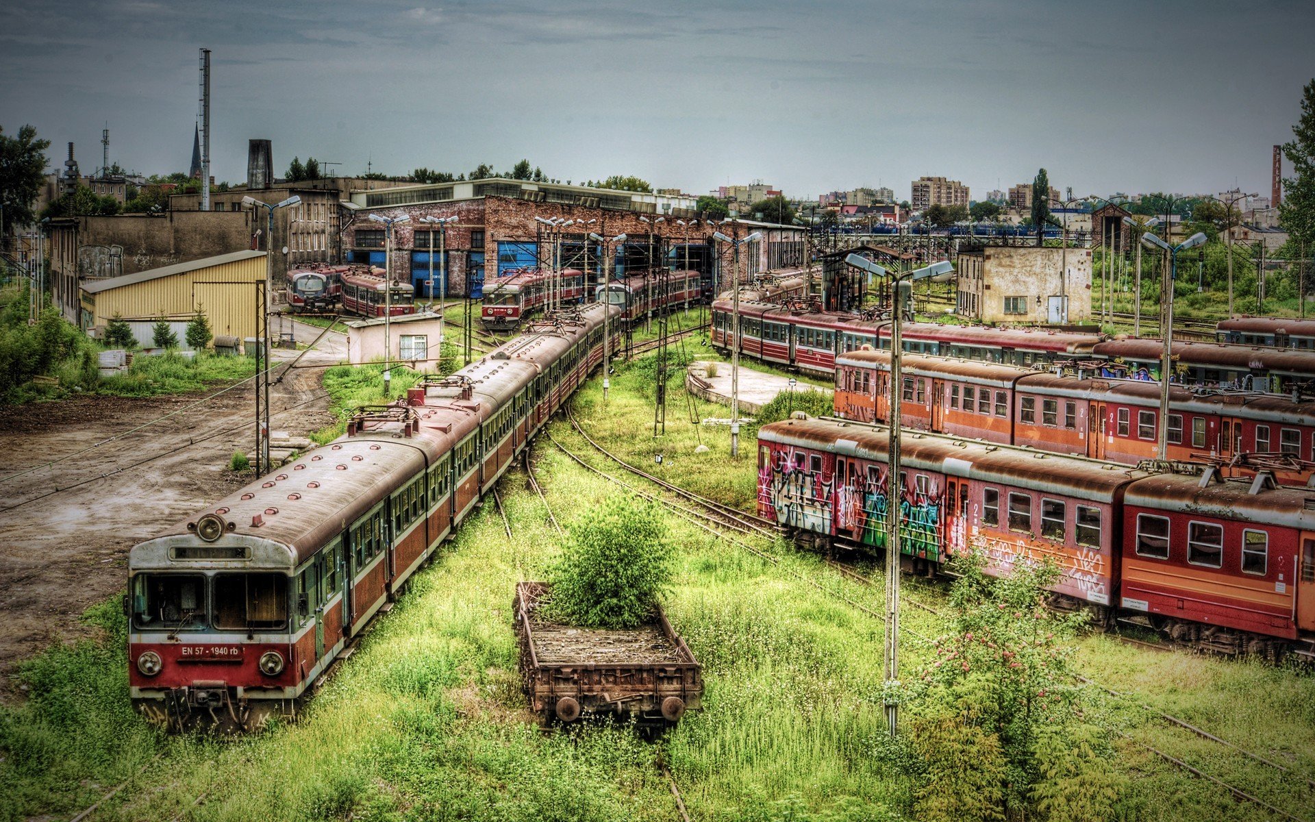 apocalyptic, Train station, Train, HDR, Poland, Abandoned Wallpaper